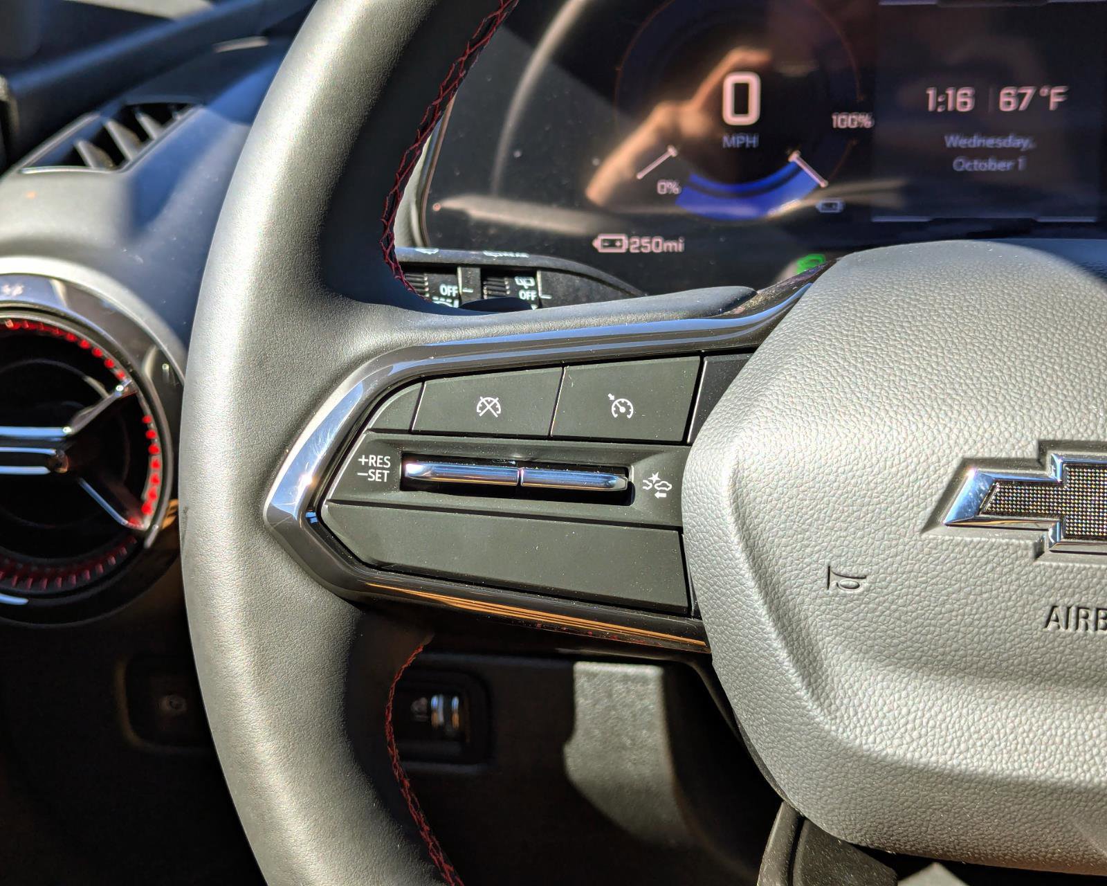 New 2026 Chevrolet Equinox EV RS image 58