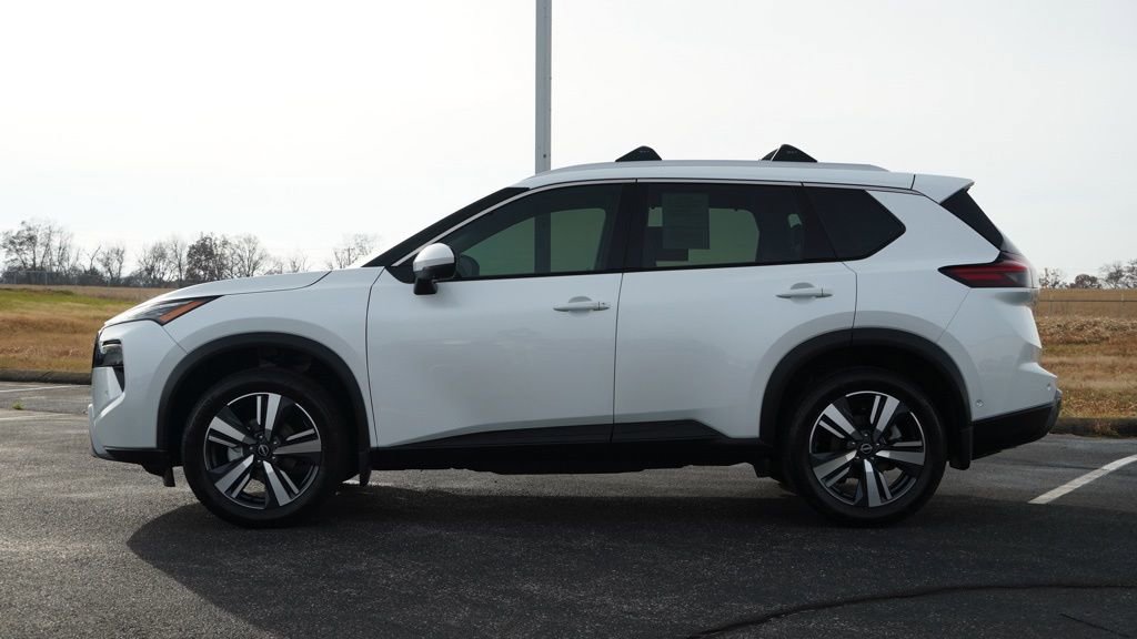 Used 2024 Nissan Rogue SL w/ SL Premium Package image 7