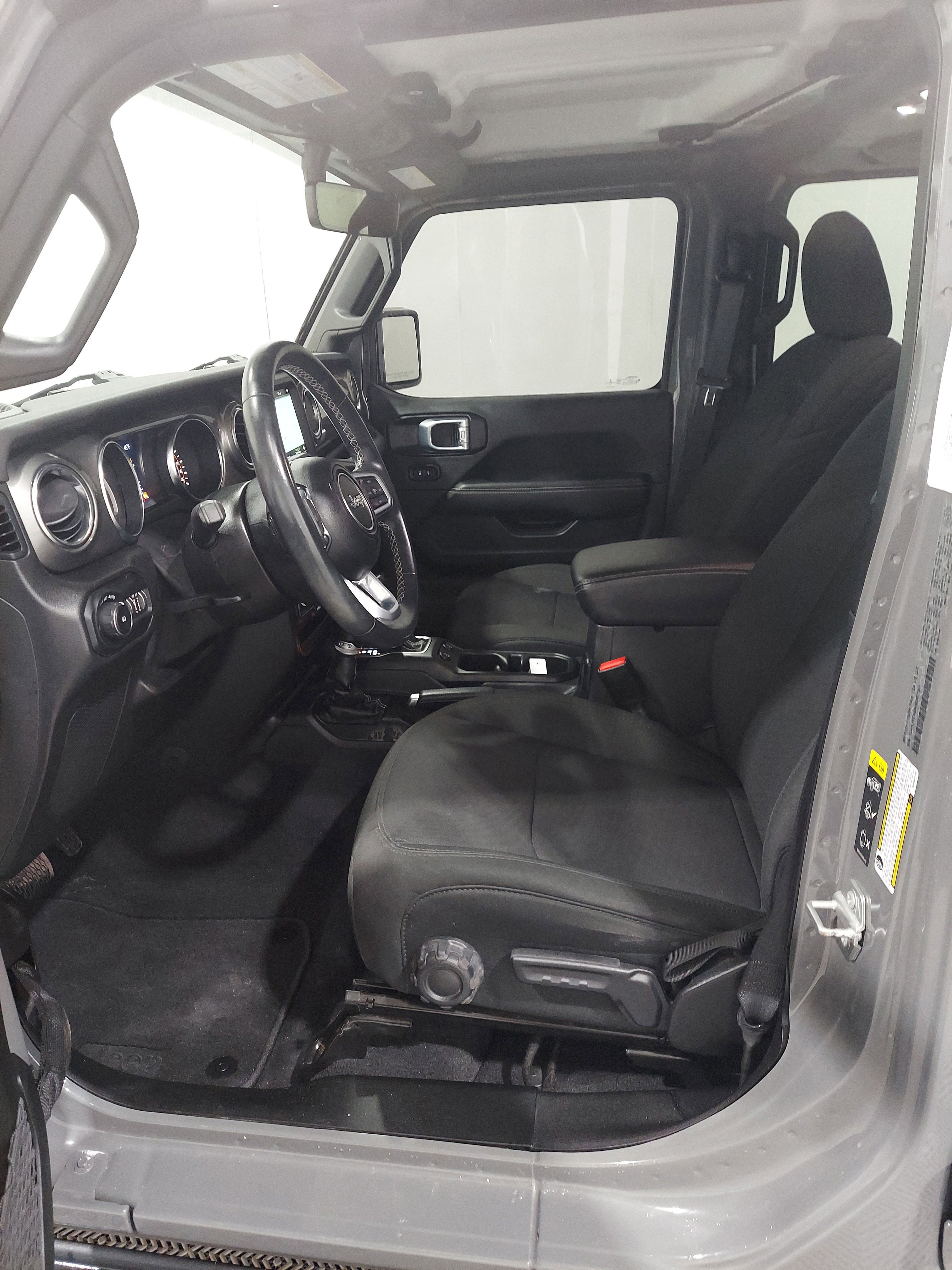 Used 2021 Jeep Wrangler Unlimited Sahara w/ Uconnect 4C Nav & Sound Group AWD/4WD image 15