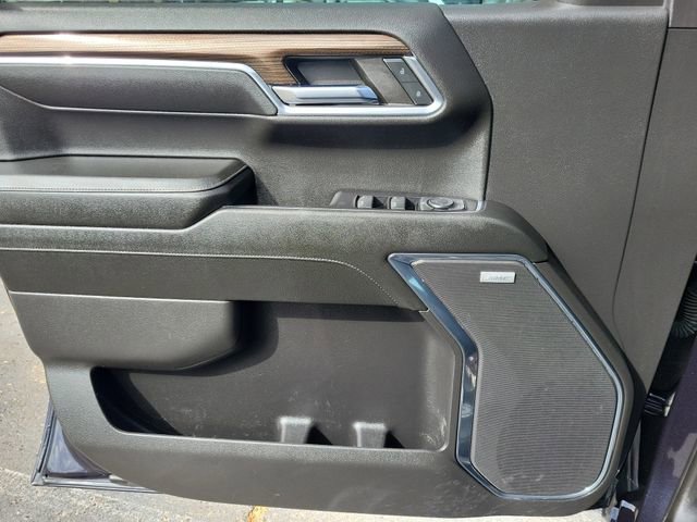 Used 2024 Chevrolet Silverado 1500 LT Trail Boss w/ Convenience Package II image 6