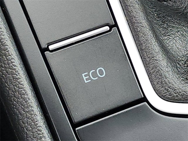 Used 2024 Volkswagen Jetta Sport image 10