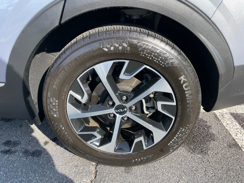 Used 2025 Kia Sportage EX w/ Premium Package image 45