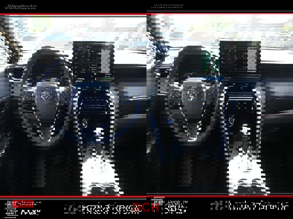 Used 2022 Toyota Venza XLE AWD/4WD image 8