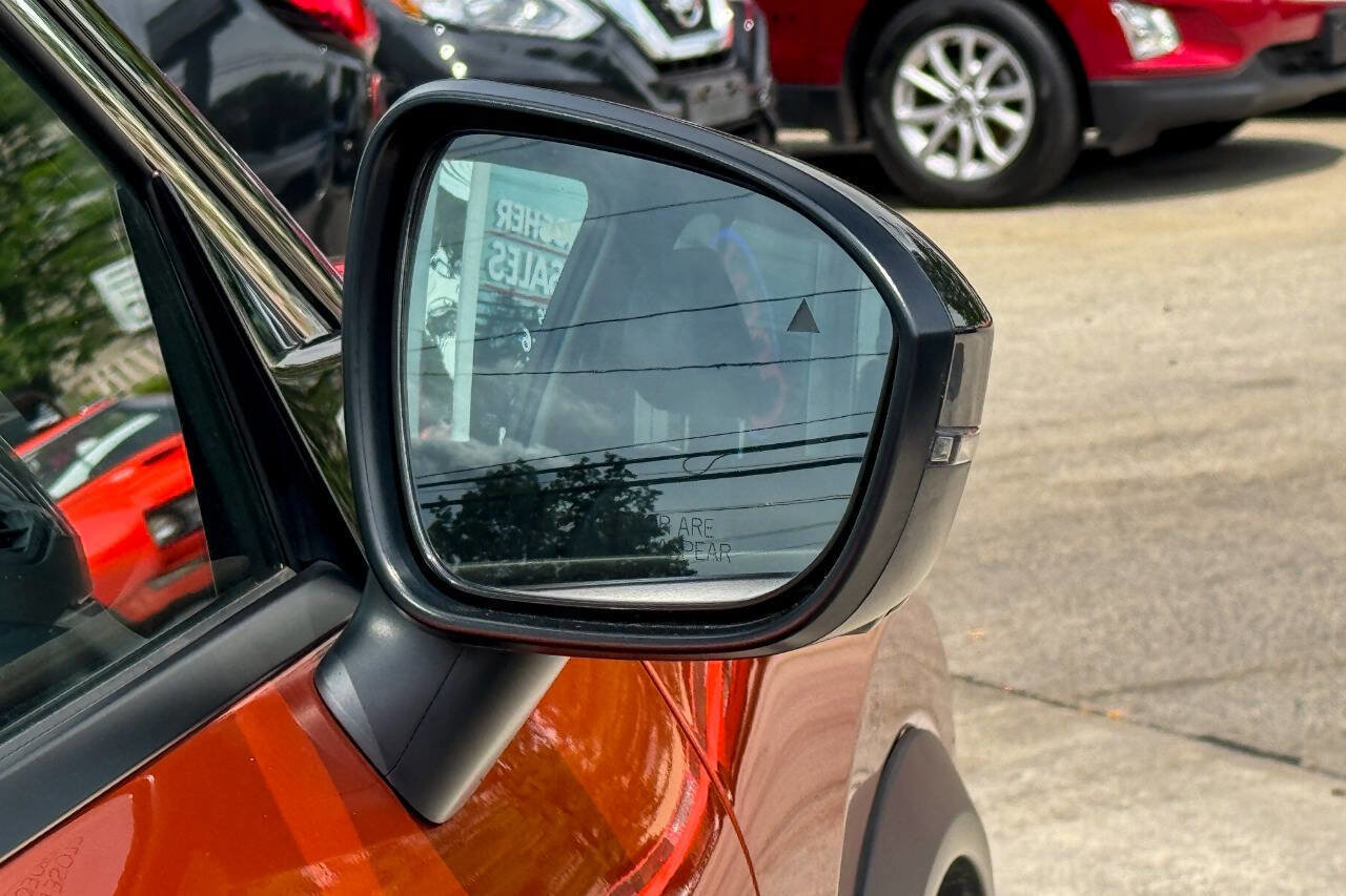 Used 2022 Nissan Rogue SL w/ SL Premium Package image 35