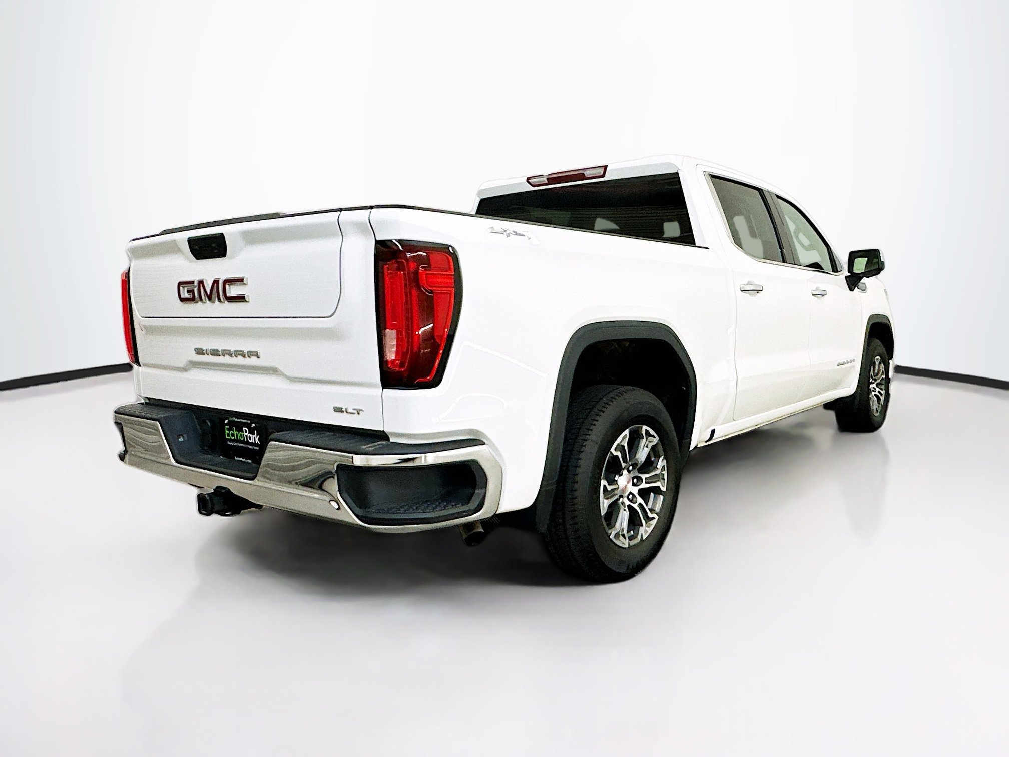 Used 2025 GMC Sierra 1500 SLT image 9