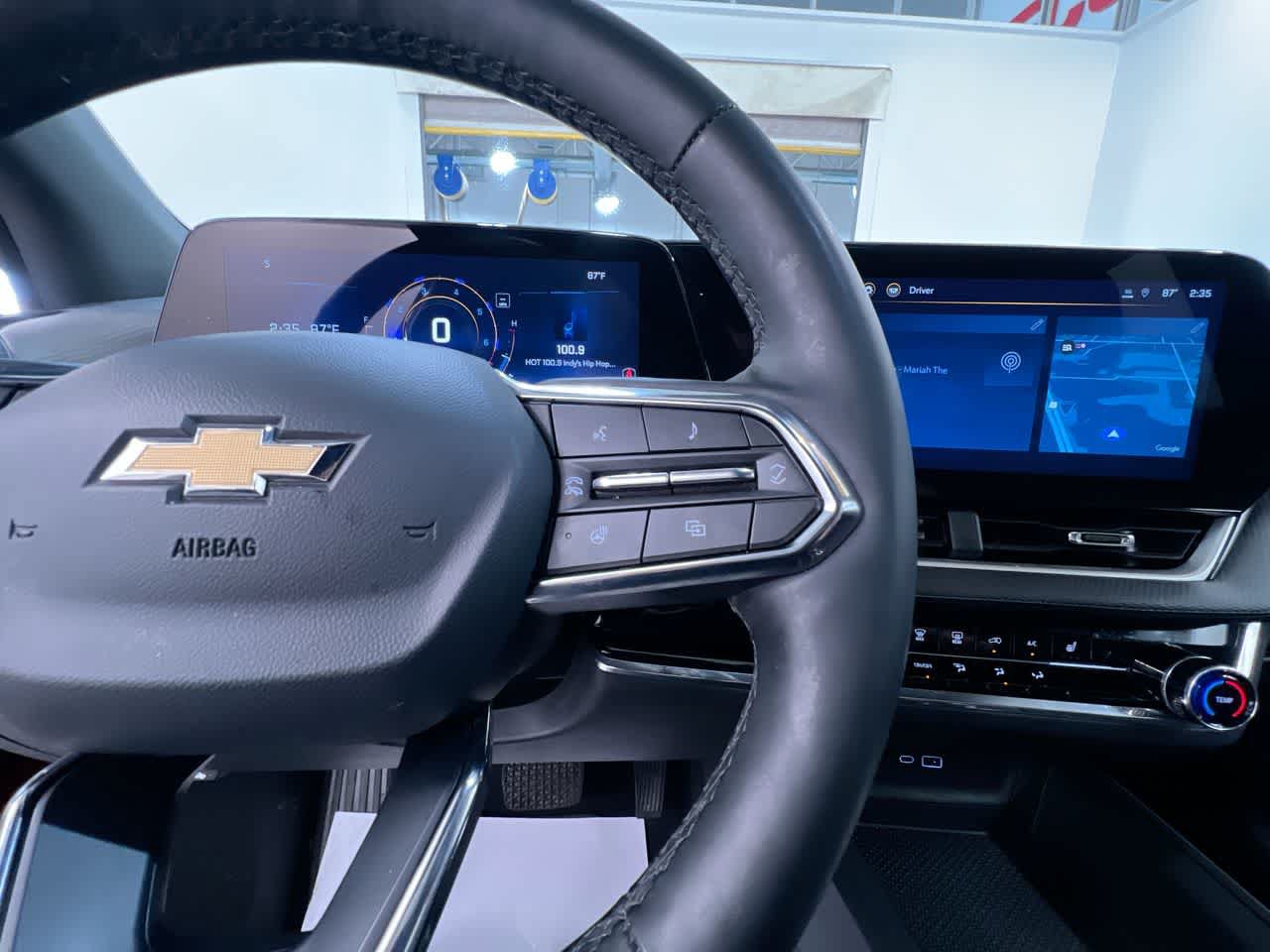Used 2025 Chevrolet Equinox LT w/ Safety and Technology Package FWD image 20