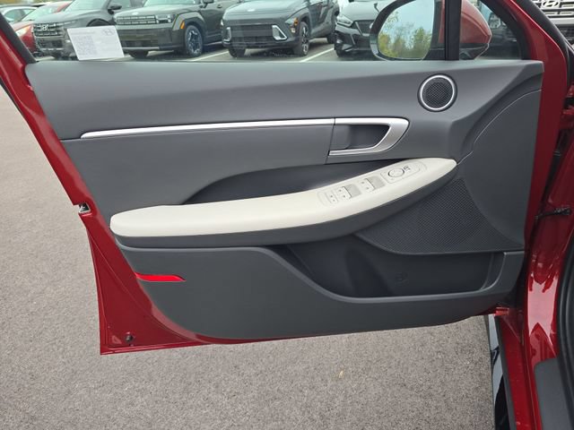 New 2025 Hyundai Sonata SEL FWD image 13
