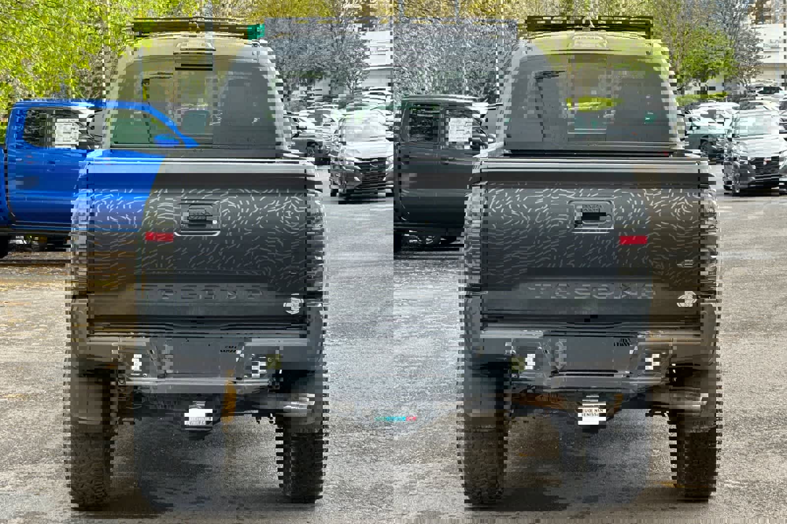 Used 2020 Toyota Tacoma TRD Off-Road w/ TRD Premium Off Road Package AWD/4WD image 7