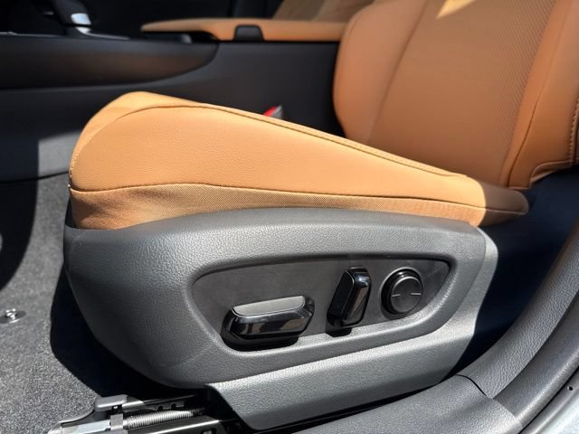 New 2026 Lexus UX 300h AWD w/ Accessory Package (2T) image 13