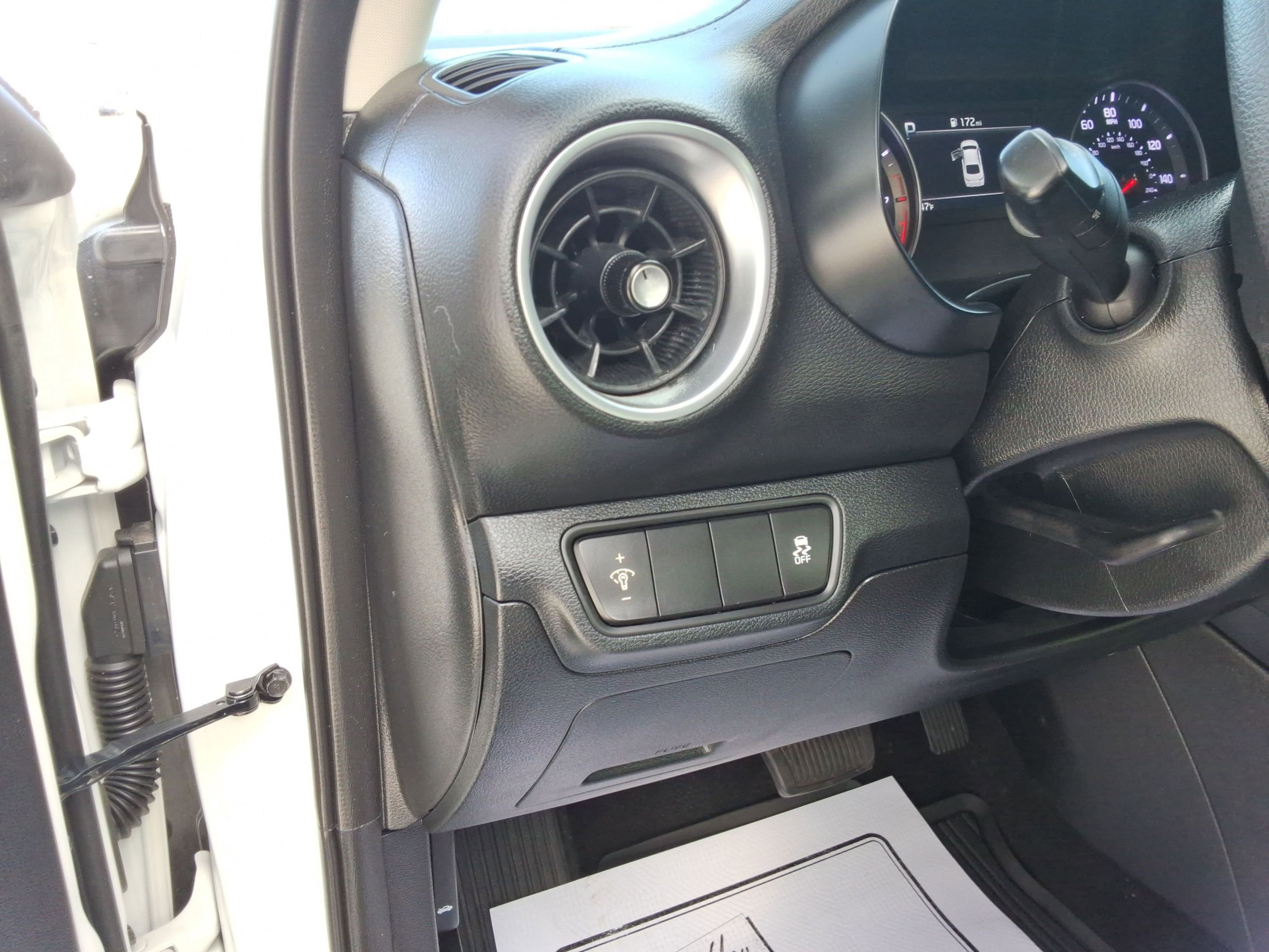 Used 2024 Kia Forte LX image 20