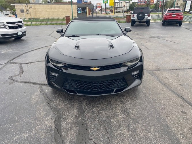 Used 2017 Chevrolet Camaro SS RWD image 9