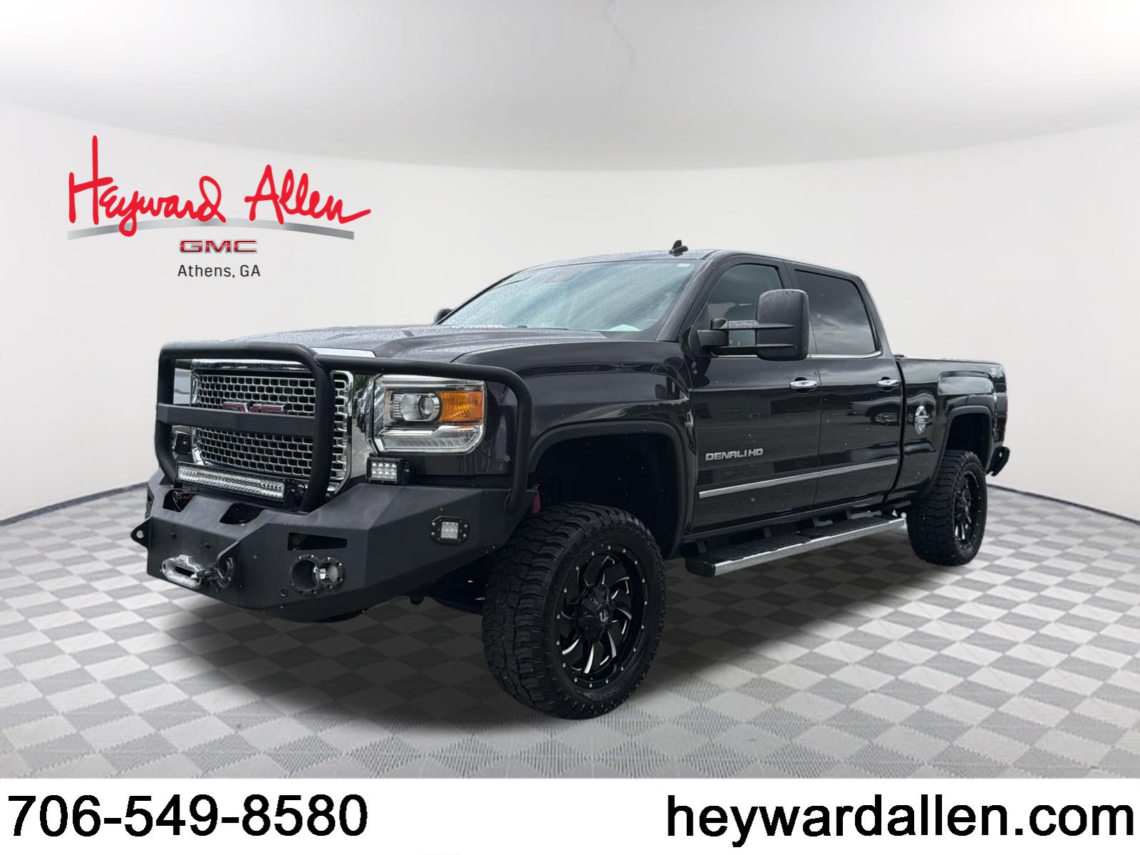 Used 2015 GMC Sierra 2500 Denali w/ Duramax Plus Package AWD/4WD image 1