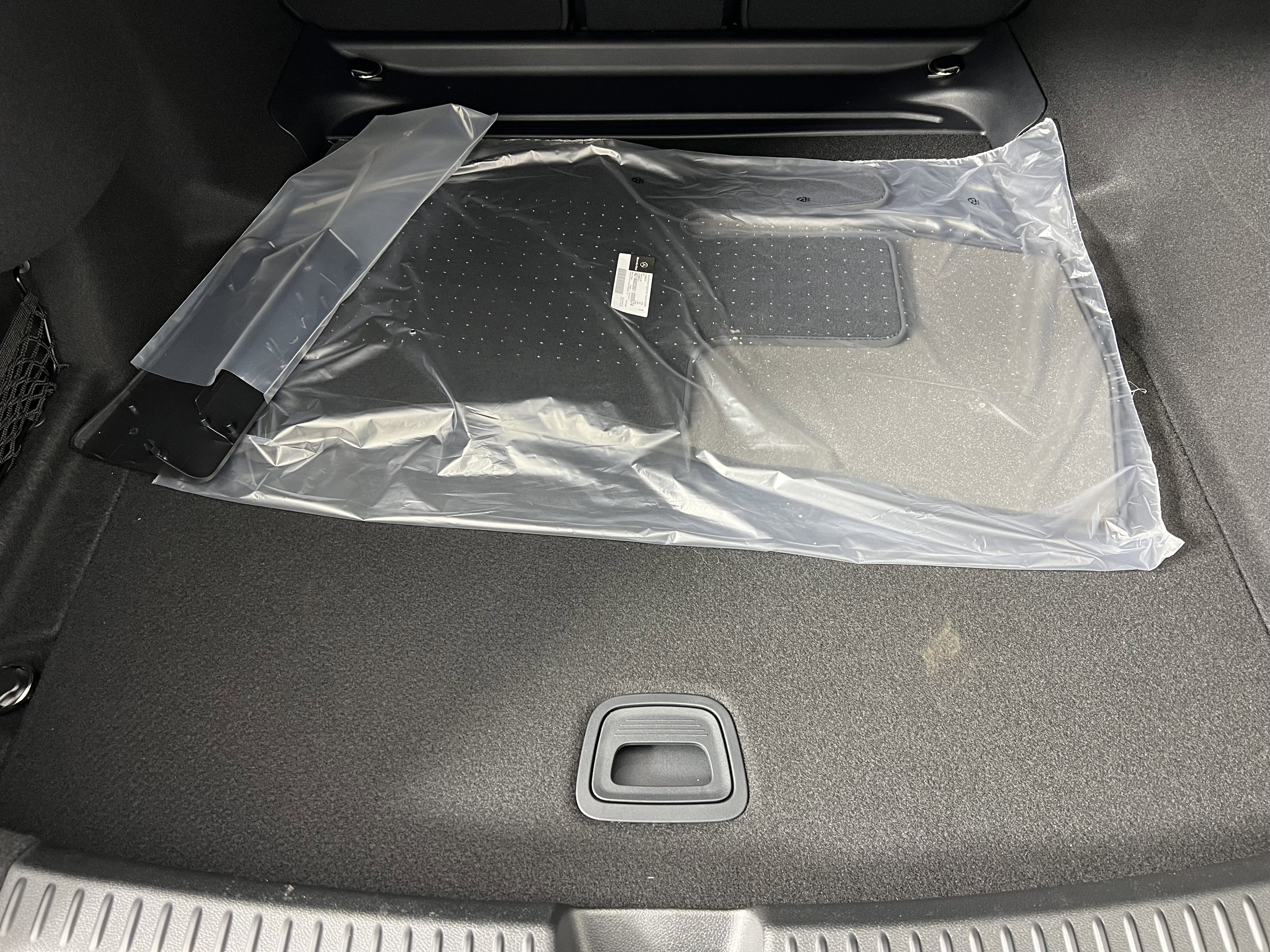 New 2026 Mercedes-Benz E 350 4MATIC Sedan image 24