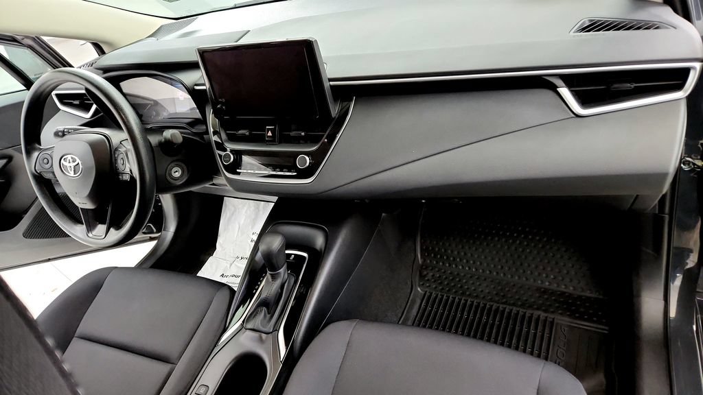 Used 2024 Toyota Corolla LE FWD image 16