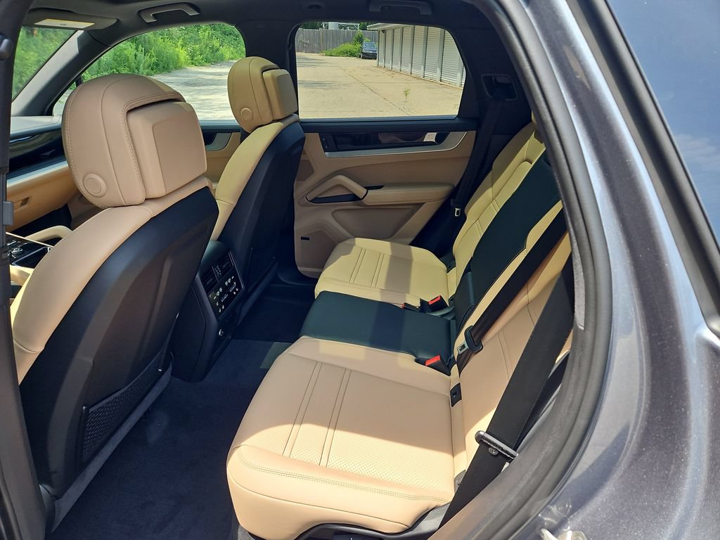 New 2026 Porsche Cayenne AWD/4WD image 26