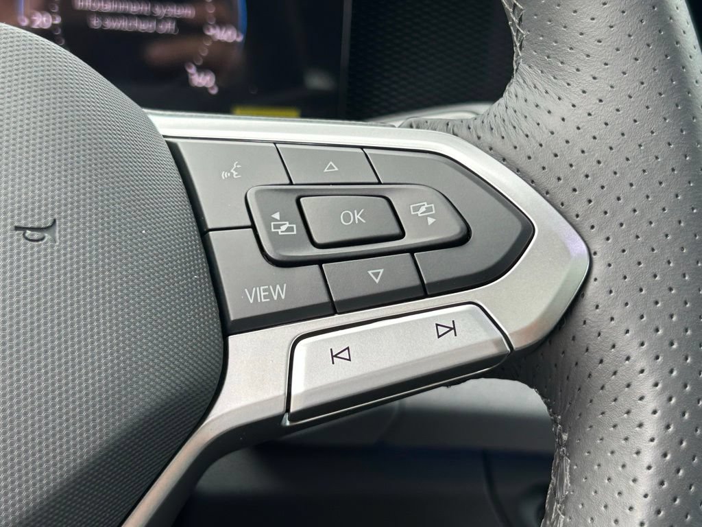New 2026 Volkswagen Tiguan SE R-Line FWD image 26