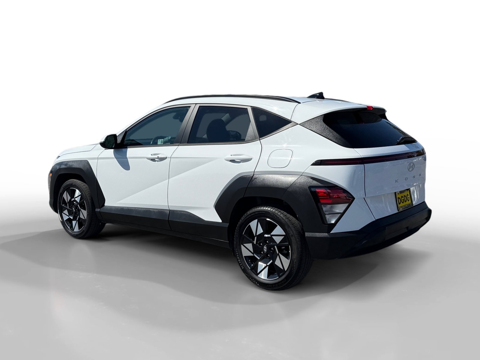 Used 2024 Hyundai Kona SEL FWD image 3
