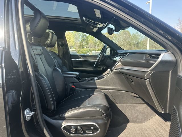 Used 2022 Jeep Grand Cherokee L Overland w/ Luxury Tech Group IV image 30