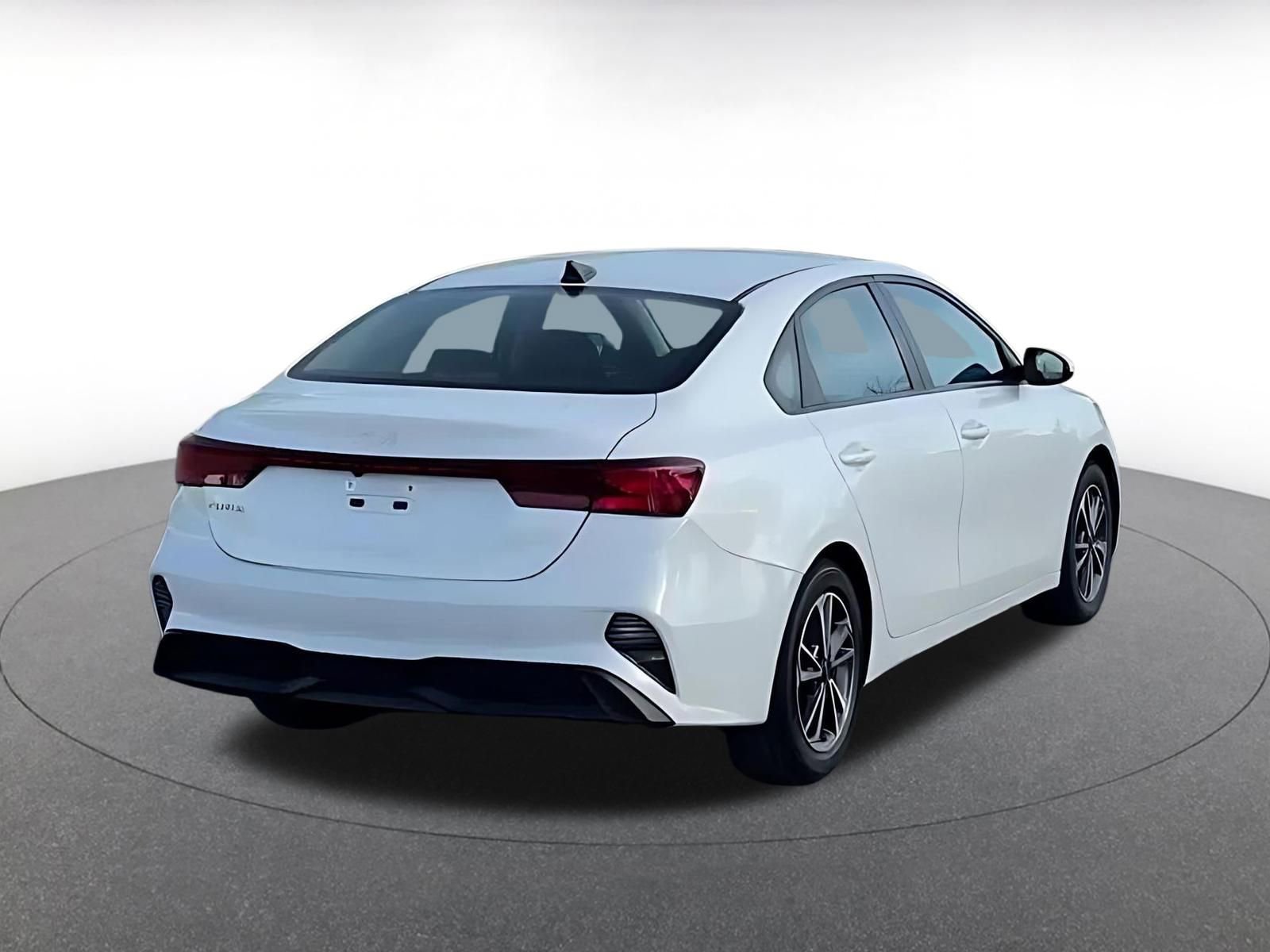 Used 2023 Kia Forte LXS FWD image 14
