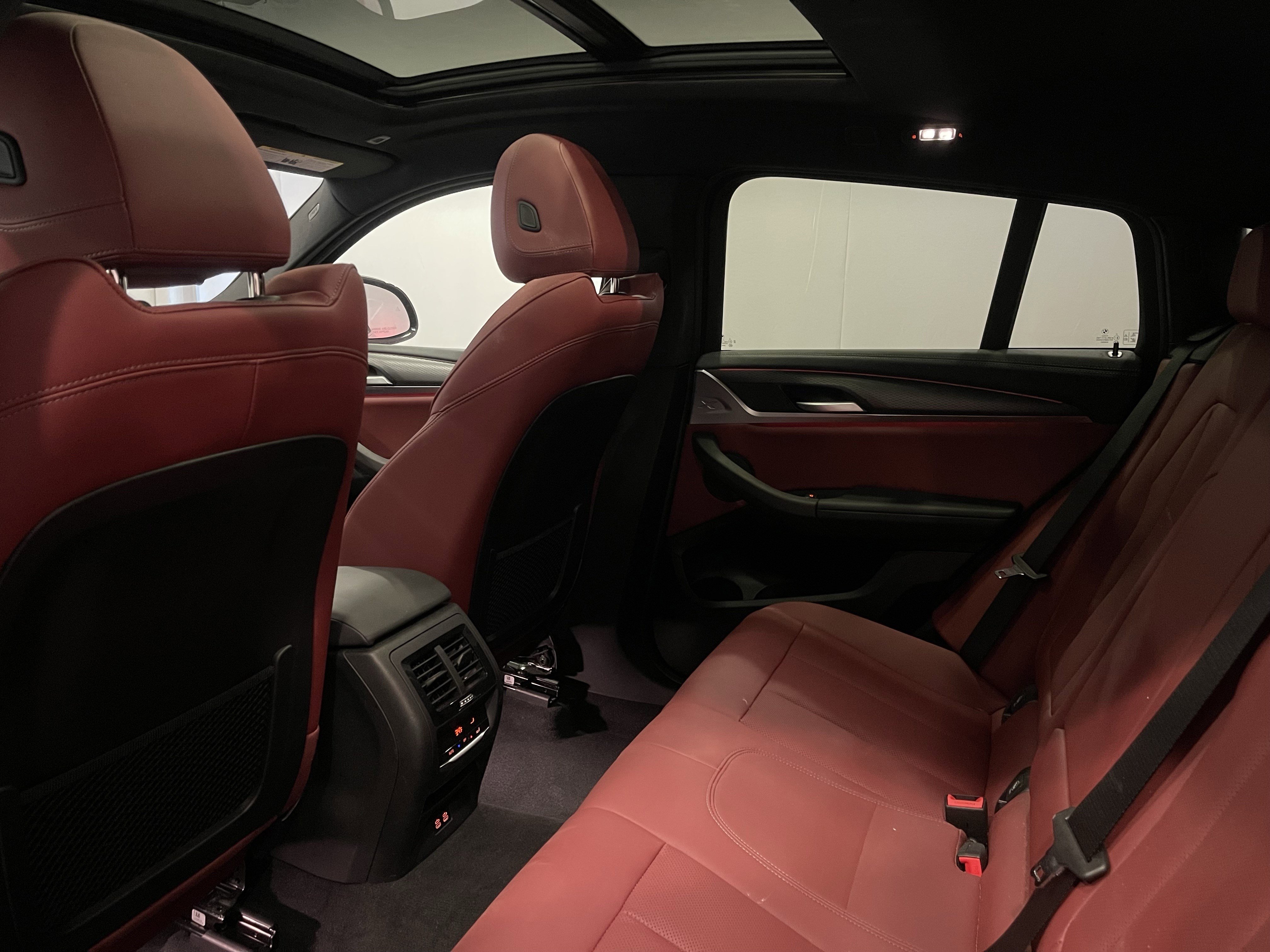 Certified 2025 BMW X4 M40i image 23