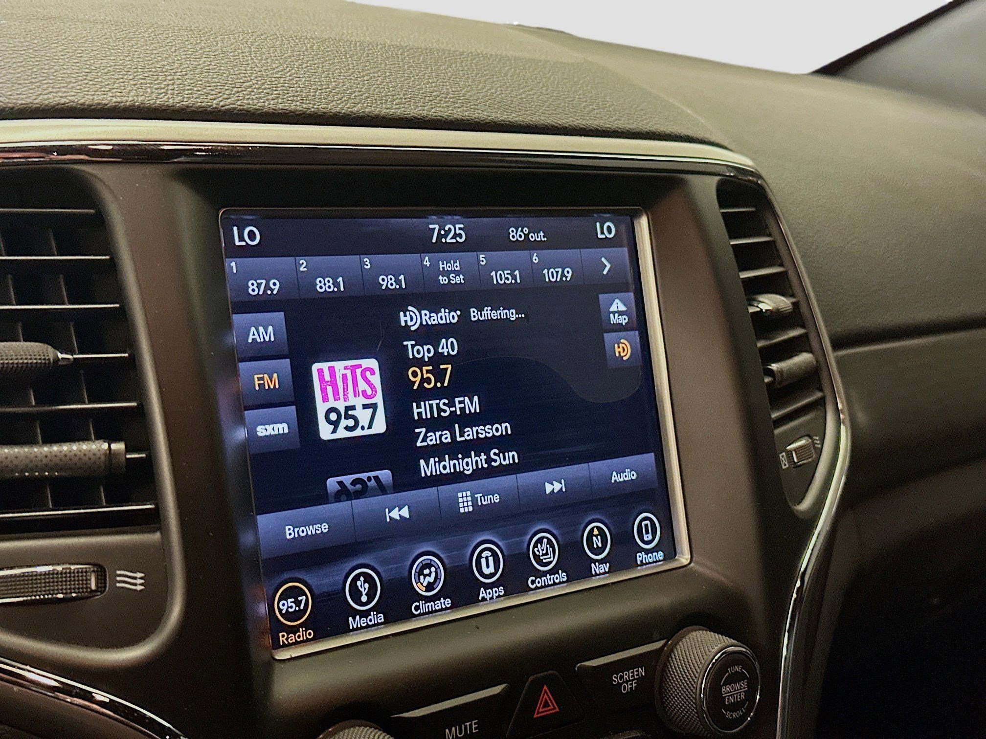 Used 2018 Jeep Grand Cherokee Altitude AWD/4WD image 20