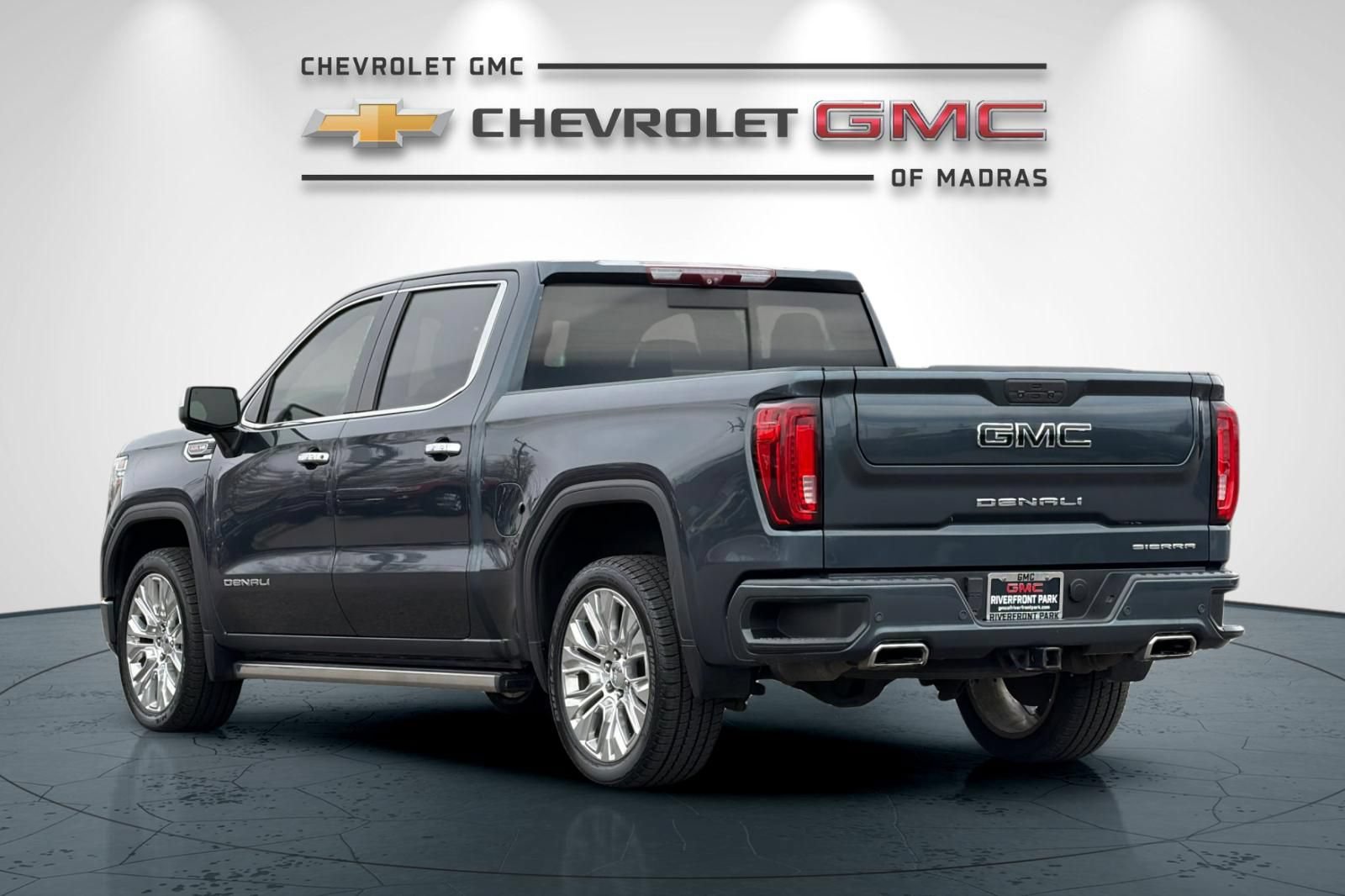 Used 2020 GMC Sierra 1500 Denali w/ Denali Ultimate Package AWD/4WD image 5