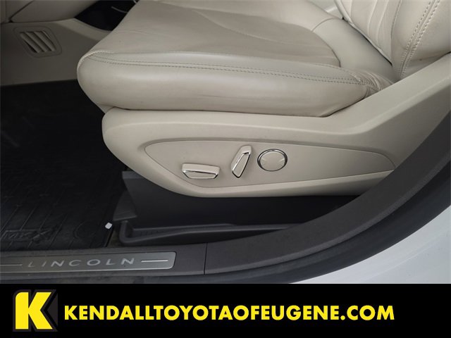 Used 2018 Lincoln MKX Reserve image 17