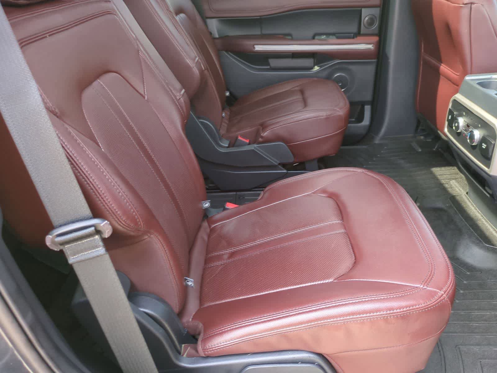 Used 2022 Ford Expedition Limited AWD/4WD image 21