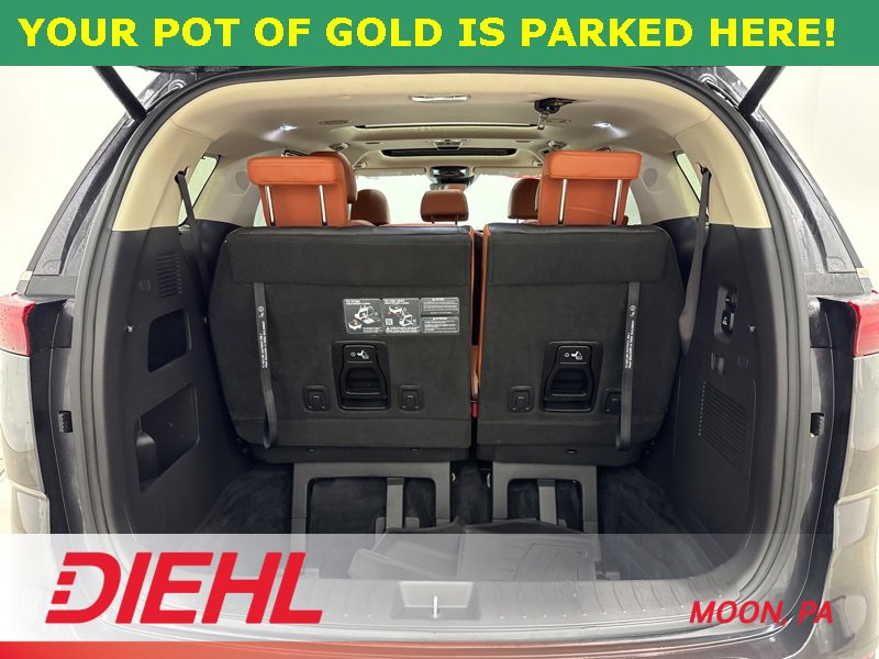 Used 2024 Kia Carnival SX Prestige image 10