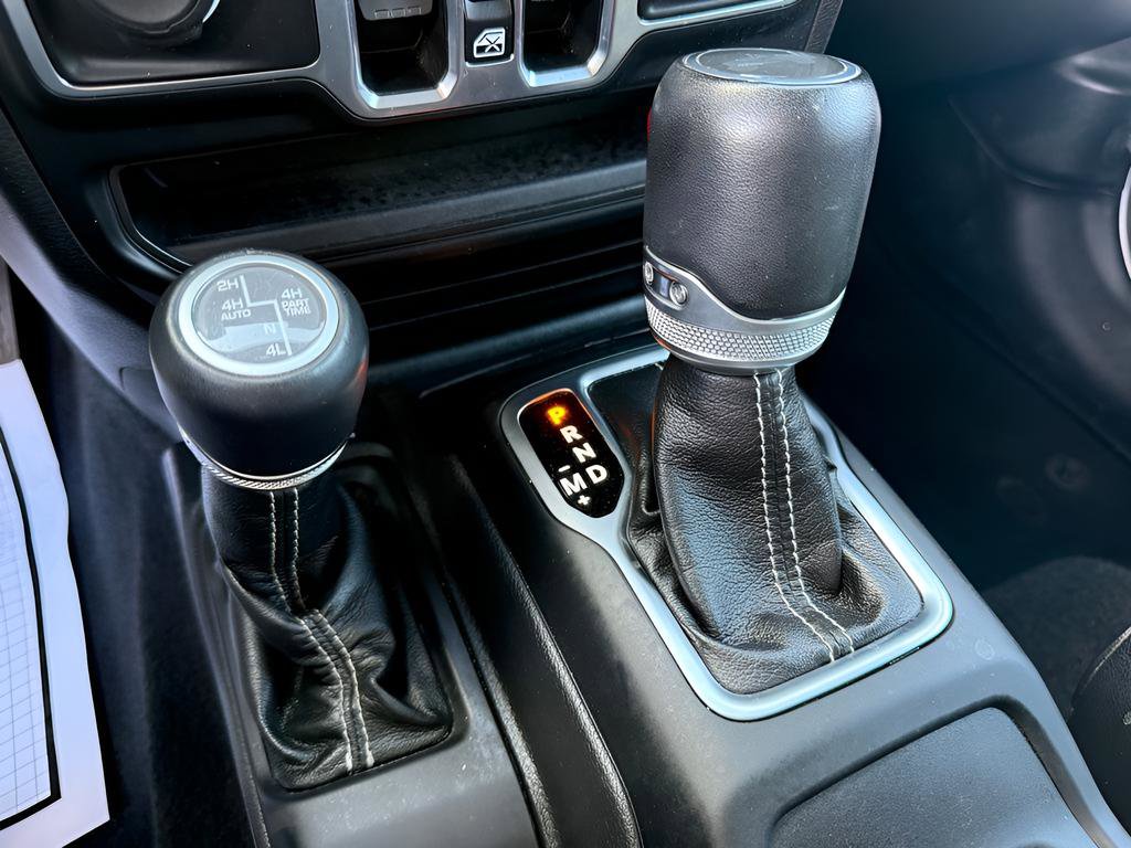 Used 2022 Jeep Wrangler Unlimited Sahara image 30