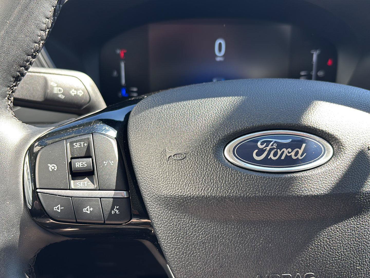 Certified 2024 Ford Escape Active AWD/4WD image 18