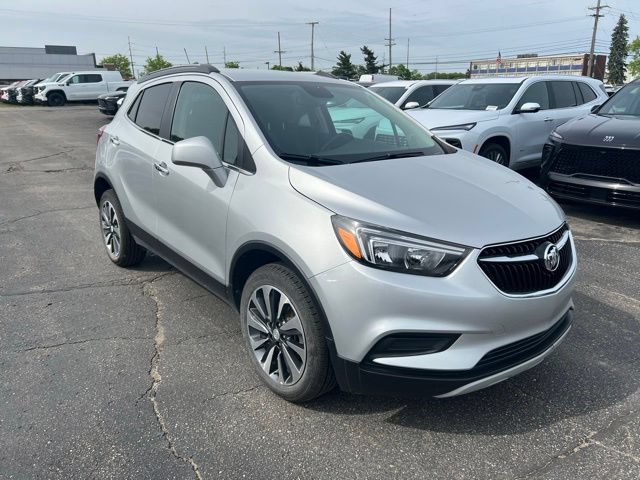 Used 2022 Buick Encore Preferred w/ Safety Package AWD/4WD image 8
