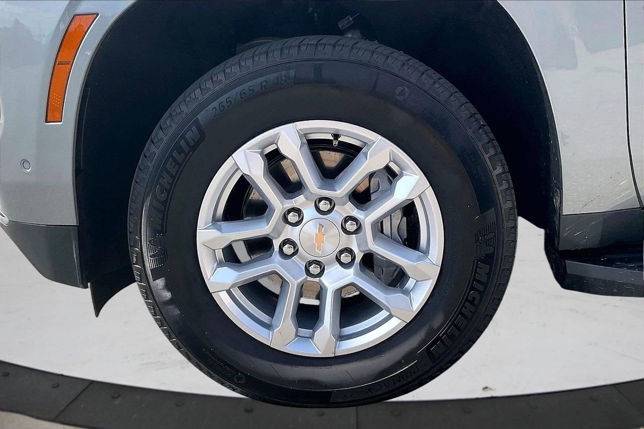 Used 2025 Chevrolet Tahoe LT image 35