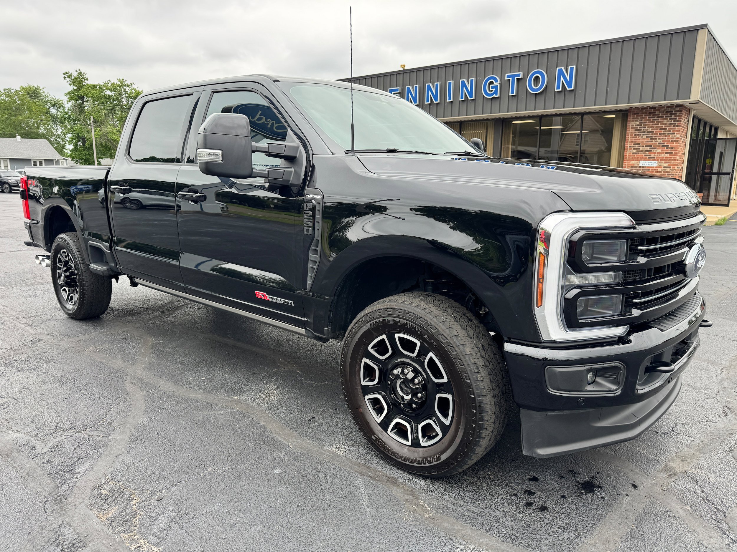 Used 2025 Ford F250 Platinum AWD/4WD image 8
