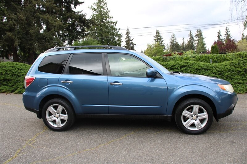 Used 2010 Subaru Forester 2.5X Premium w/ Popular Equipment Group 1A AWD/4WD image 12