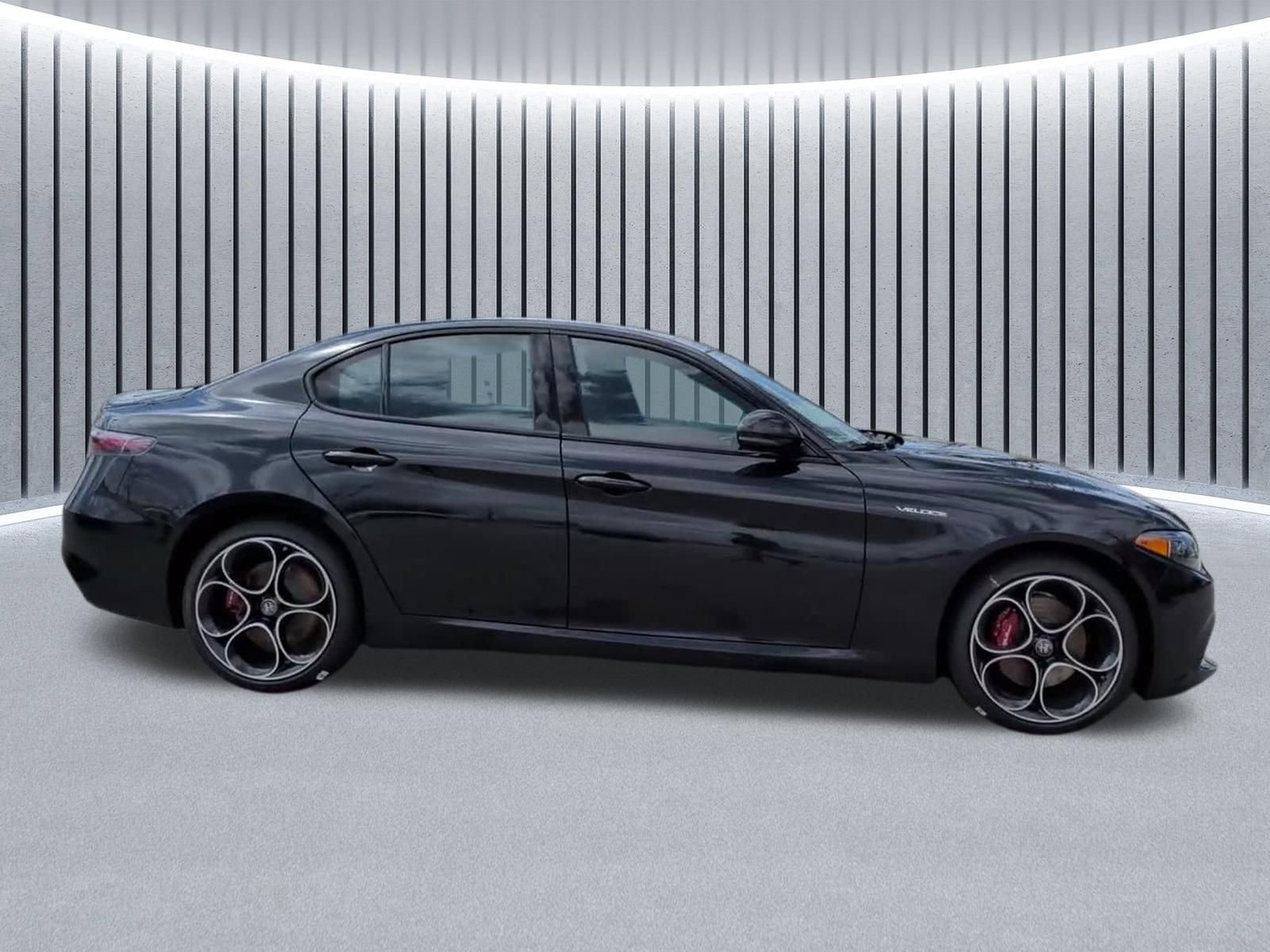 New 2026 Alfa Romeo Giulia AWD image 5