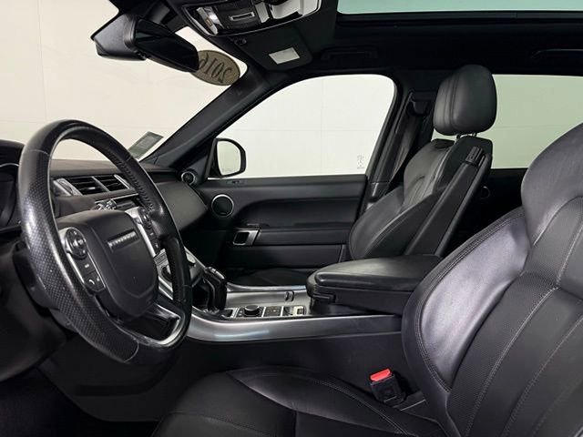 Used 2016 Land Rover Range Rover Sport SE image 6