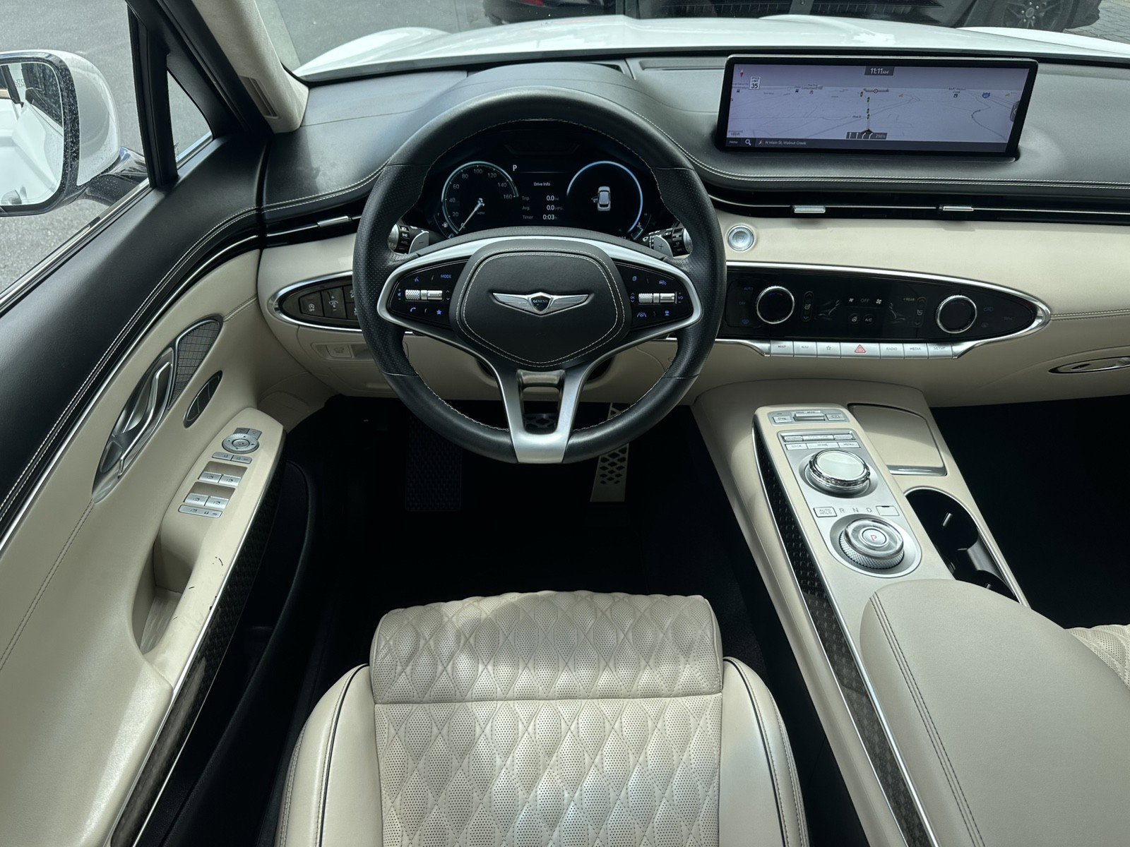 Used 2022 Genesis GV70 3.5T Sport w/ Sport Prestige Package AWD/4WD image 16