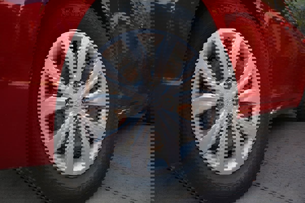 Used 2020 Hyundai Accent SE image 45