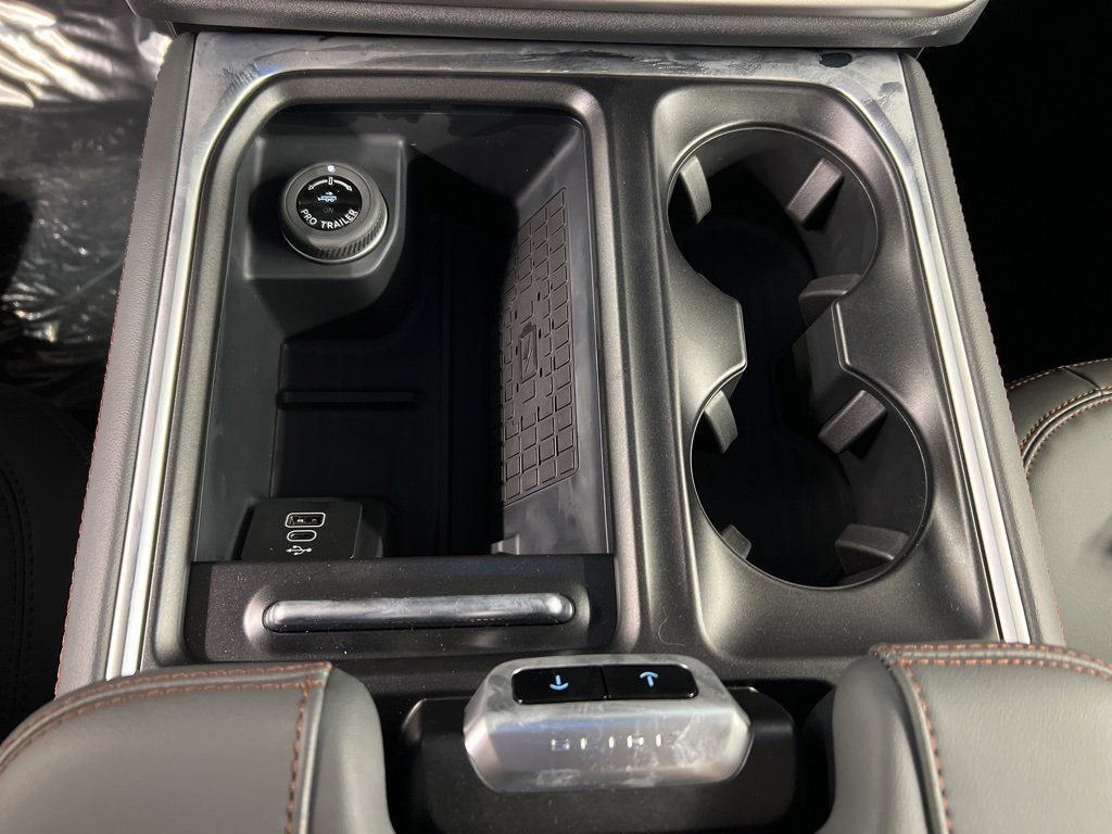 New 2025 Ford Expedition Active image 15