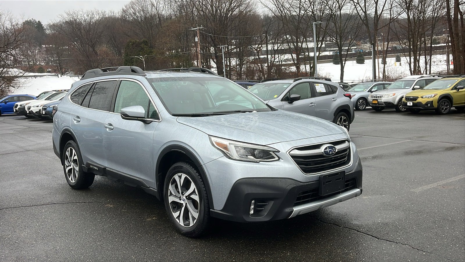 Used 2022 Subaru Outback Limited XT image 3