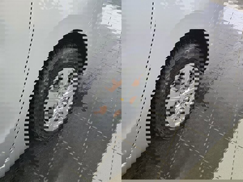 Used 2018 Chevrolet Cruze LS image 26