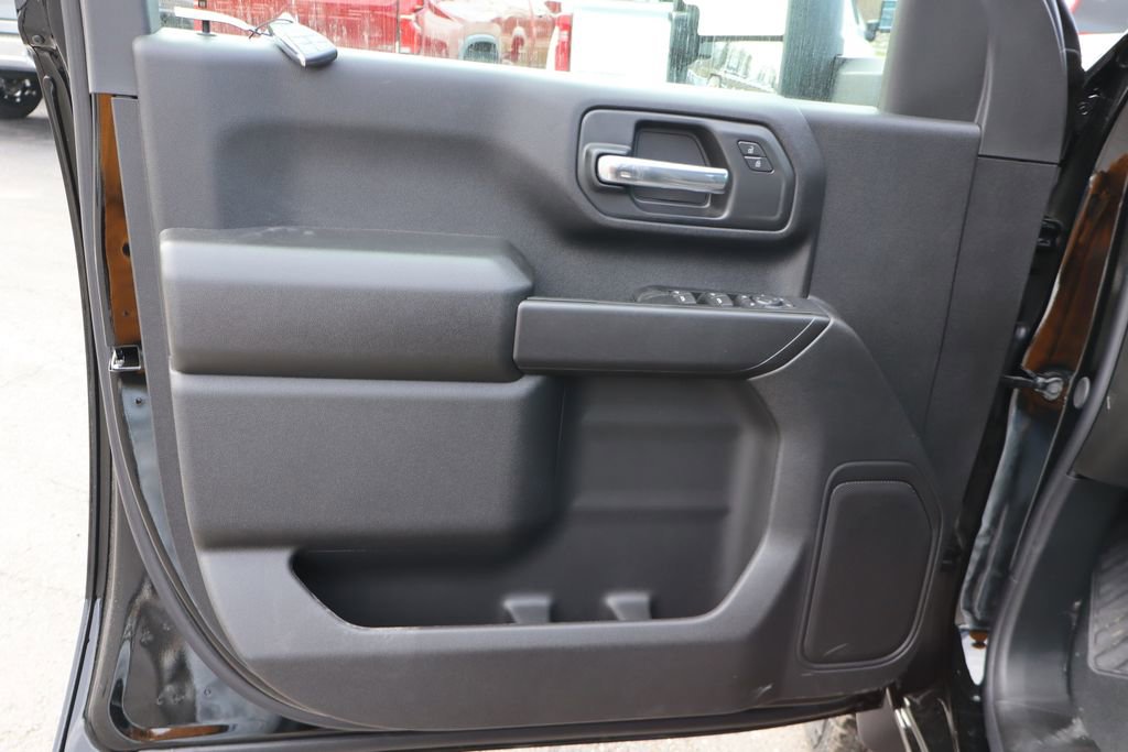 New 2026 Chevrolet Silverado 2500 Custom w/ Custom Value Package image 4