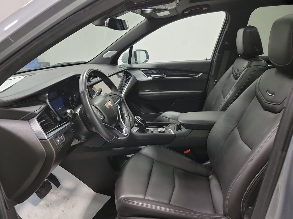 Used 2025 Cadillac XT6 Premium Luxury image 26