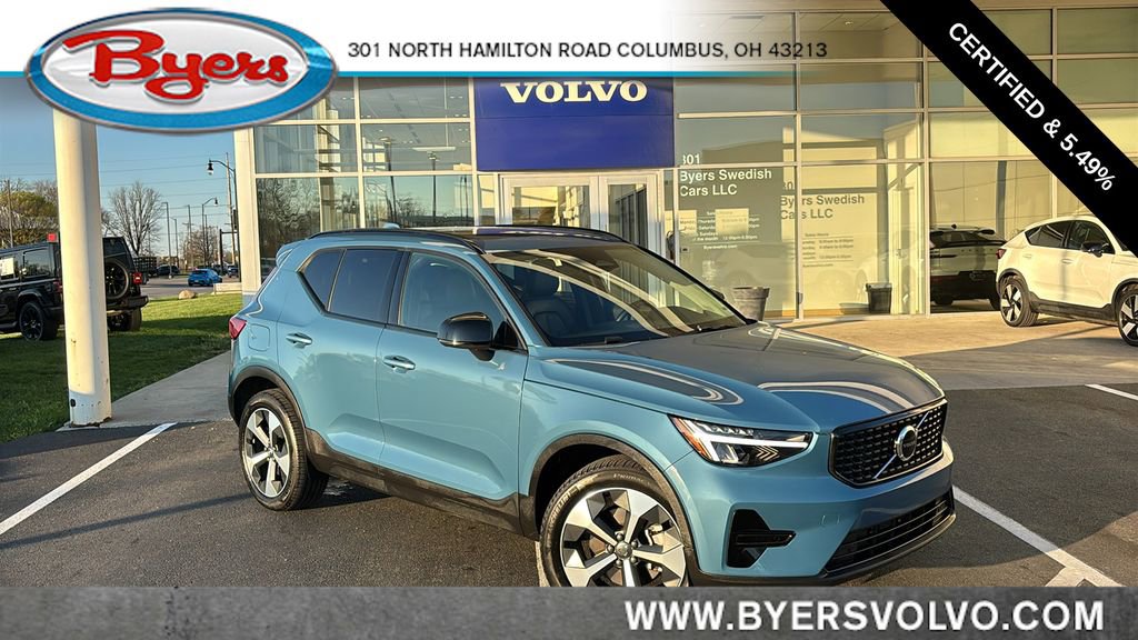 Certified 2024 Volvo XC40 B5 Core image 1