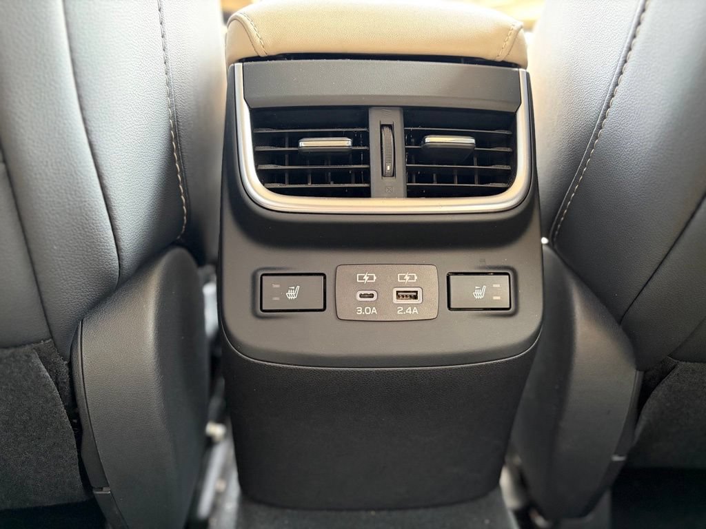 Used 2023 Subaru Outback Limited AWD/4WD image 15