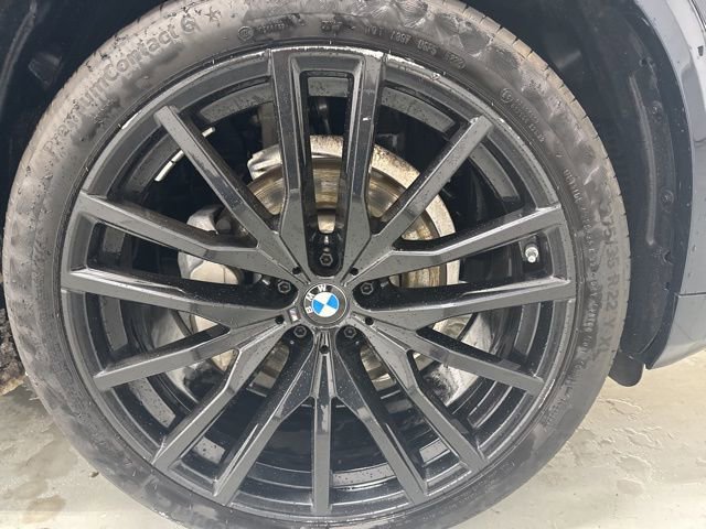 Used 2021 BMW X5 sDrive40i w/ M Sport Package image 13