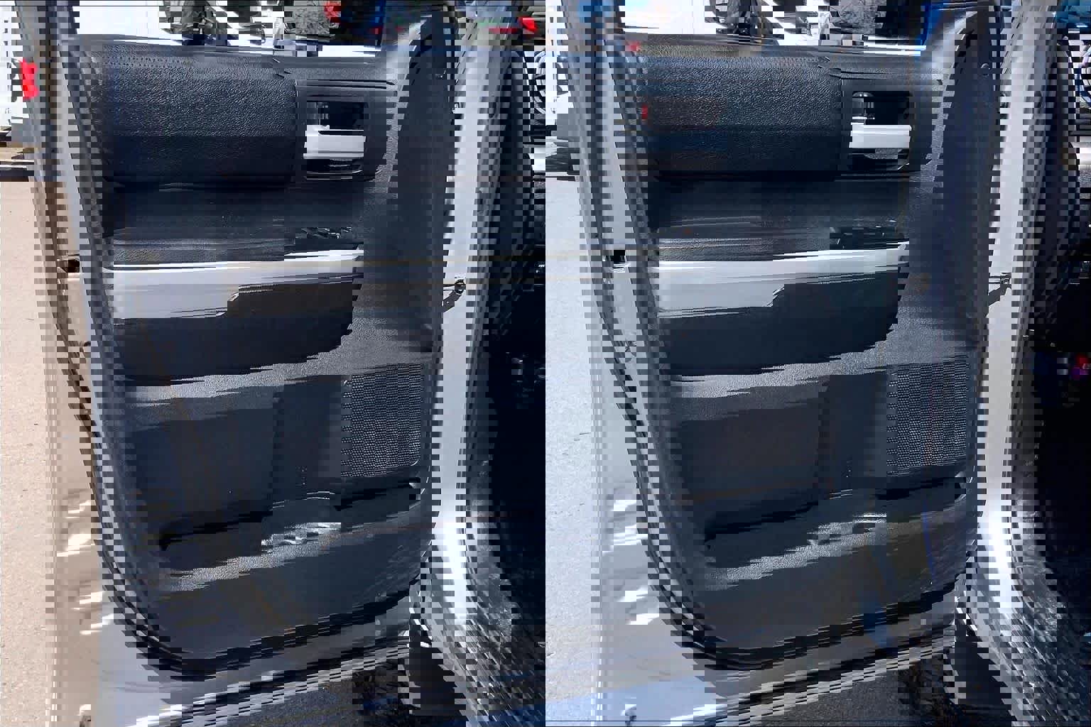 Used 2015 Toyota Tundra SR5 w/ SR5 Upgrade Package image 20