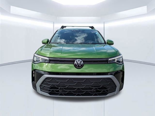 Used 2025 Volkswagen Taos SE FWD image 9