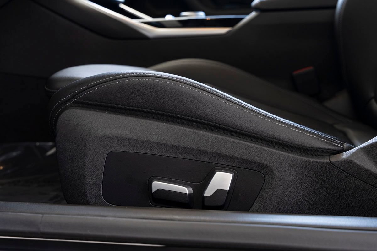 Used 2023 BMW M240i Coupe w/ Premium Package RWD image 14